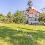 House Managers - Vintage Vandrarhem *