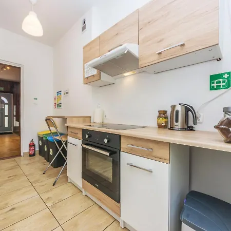 House Managers - Vintage *