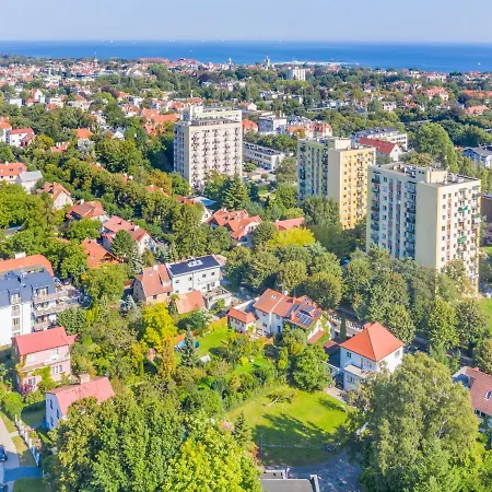 House Managers - Vintage *