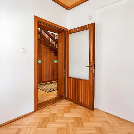 Hostel House Managers - Vintage Sopot